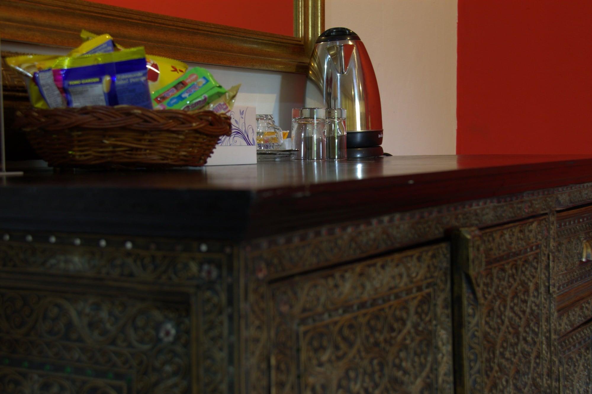 Surin Sweet Hotel Bagian luar foto