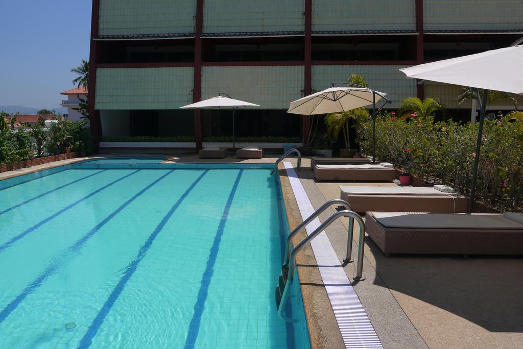 Surin Sweet Hotel Bagian luar foto