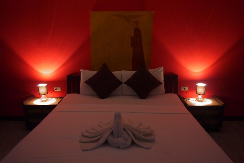 Surin Sweet Hotel Bagian luar foto