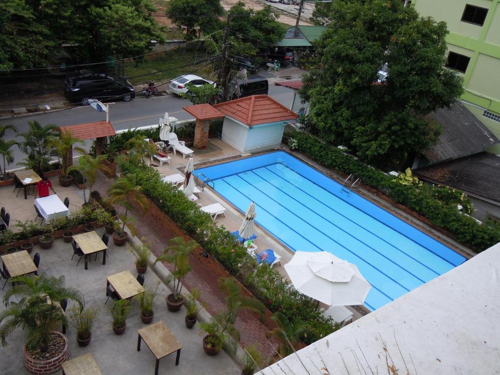 Surin Sweet Hotel Bagian luar foto