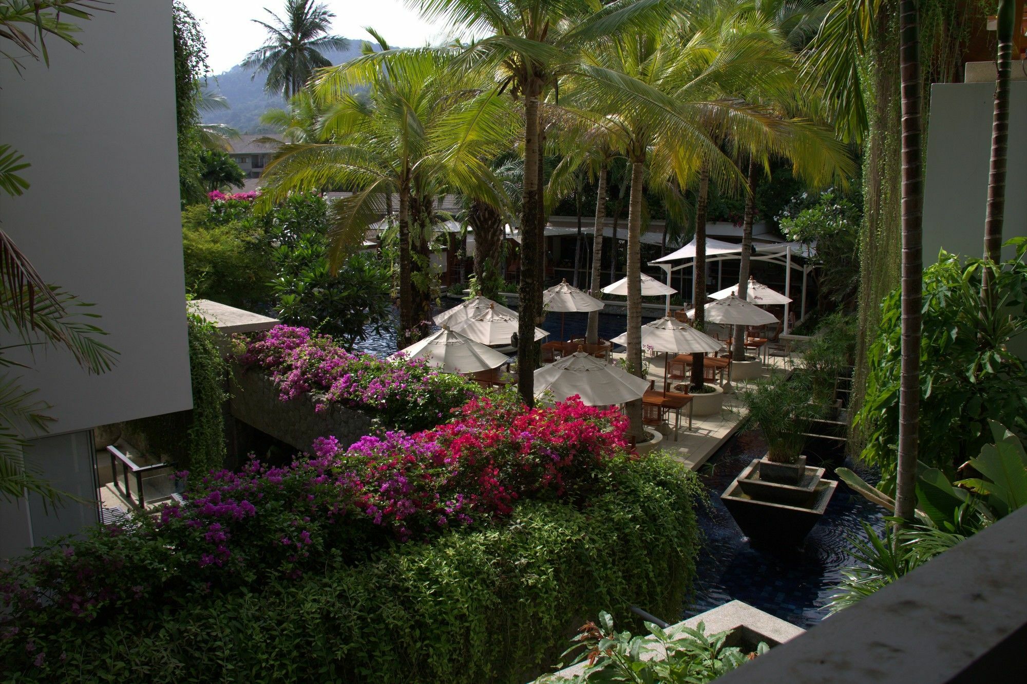Surin Sweet Hotel Bagian luar foto